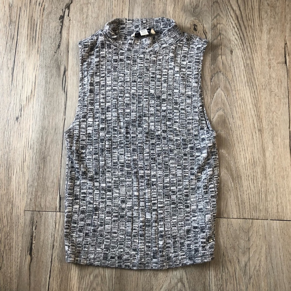 🔥SALE- any 4/$20   Mock Neck Top​
